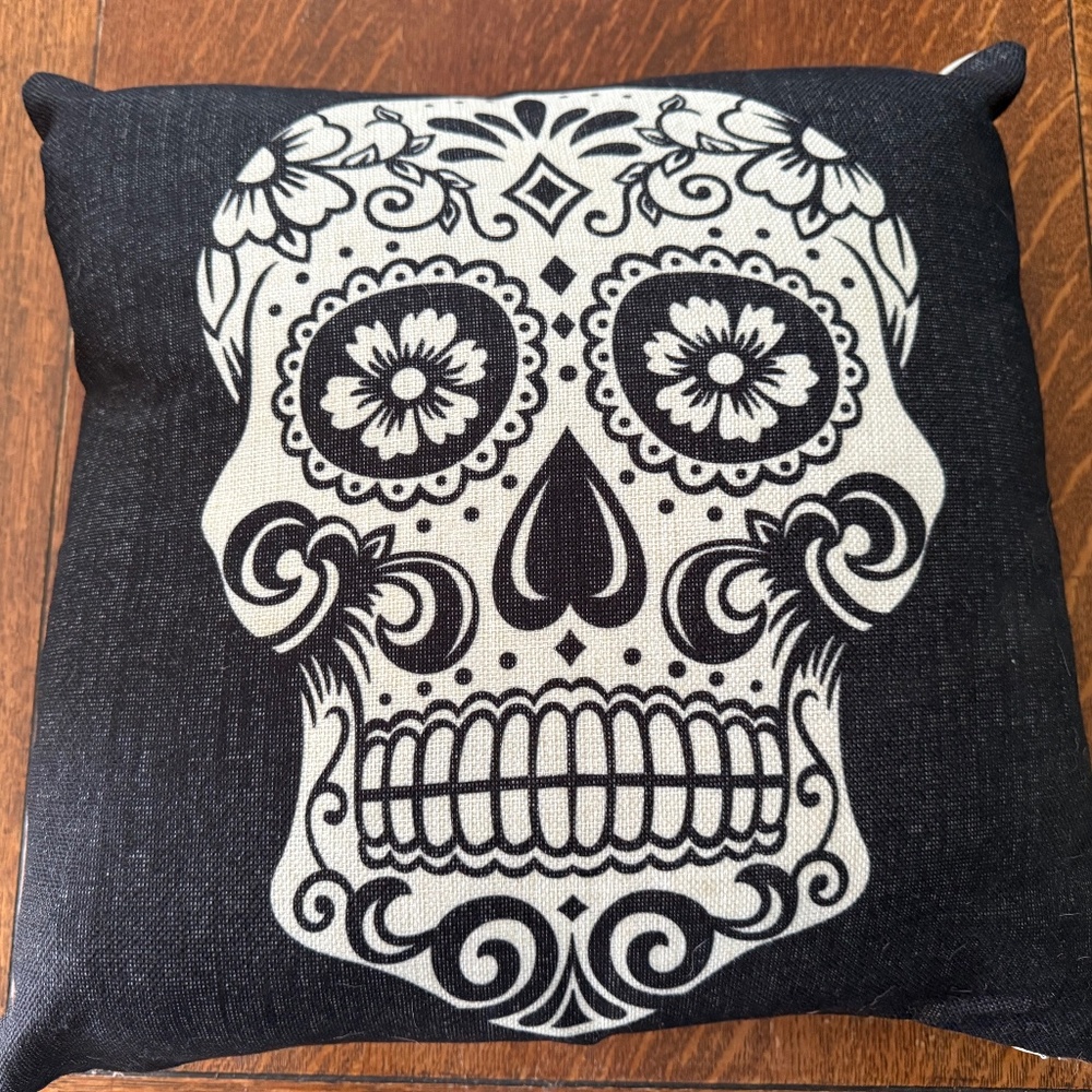Decorative pillow